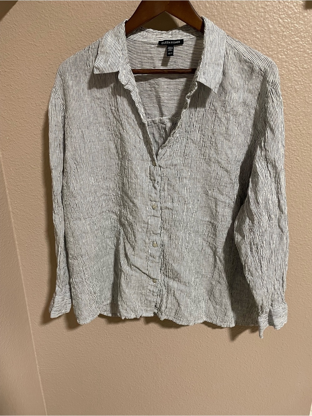 Eileen Fisher Lightweight linen Striped Button-Down Shirt in White and Black